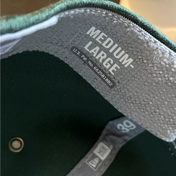 Green Bay Packers New Era 39Thirty M/LGreen Hat - Picture 7 of 9